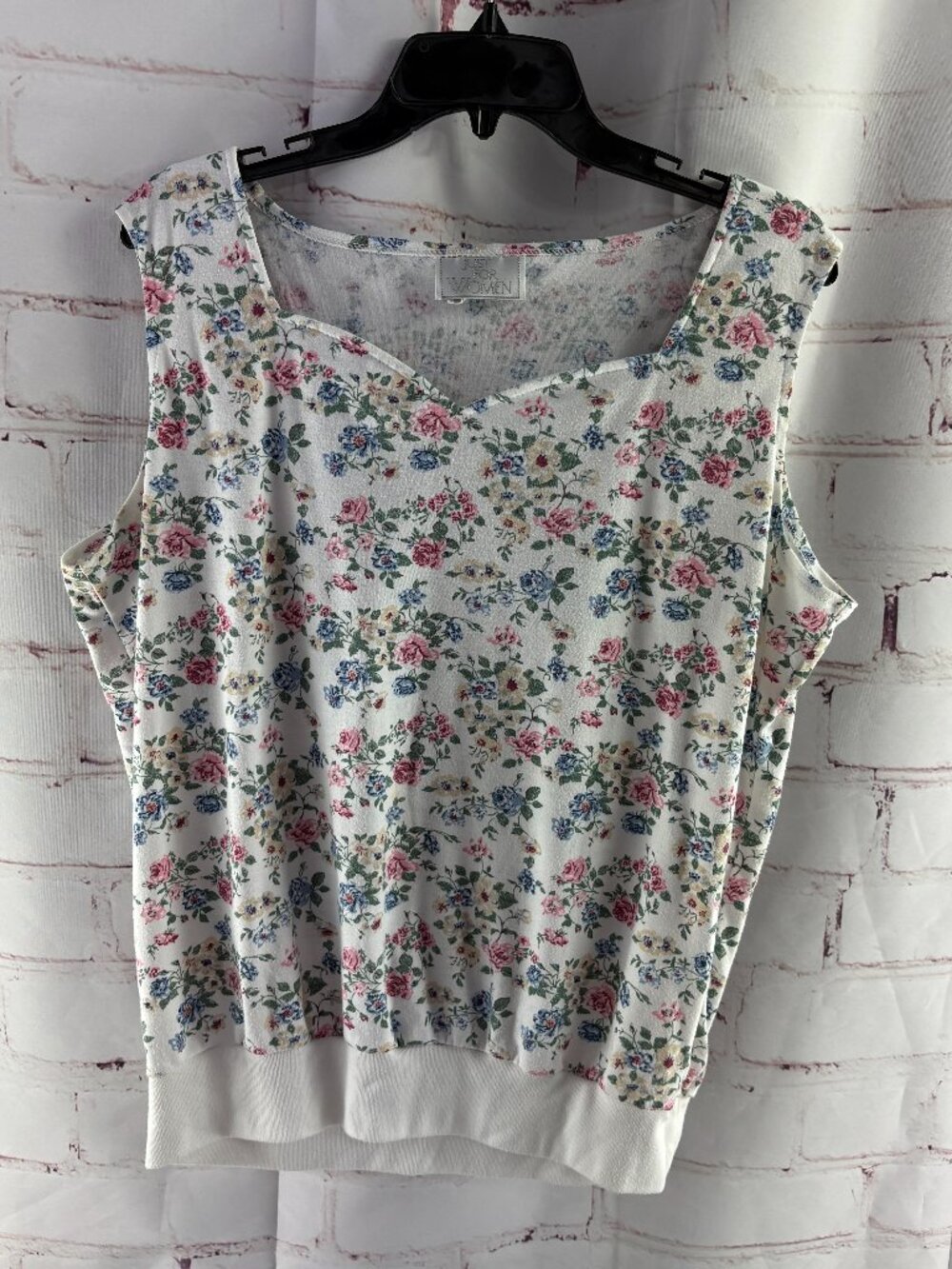 Vintage Just For Women White / Multi Floral Tank Top 1X